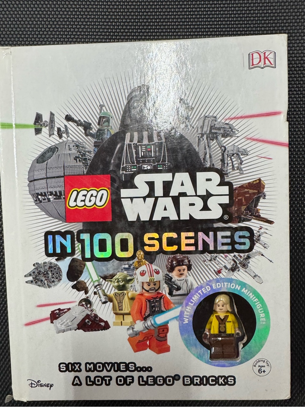 LEGO Star Wars In 100 Scenes Book with limited edition Minifigure brand new